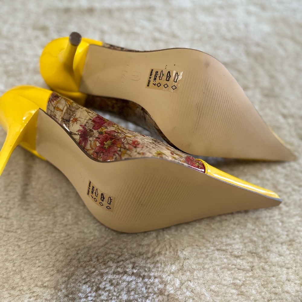 Beautiful yellow and brown heels. Worn only once. - Picture 2 of 4